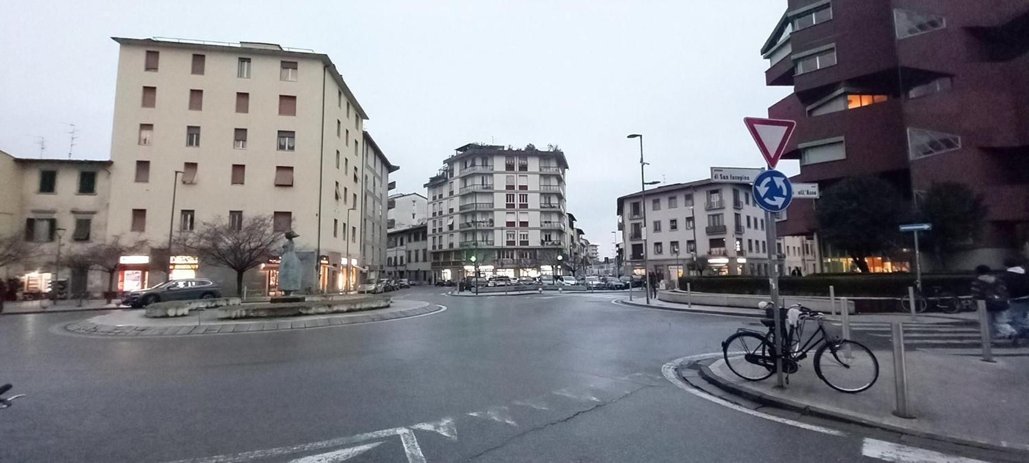 Apartamento Charming & Spacious Florentine Just Two Mins From Tram Stop *